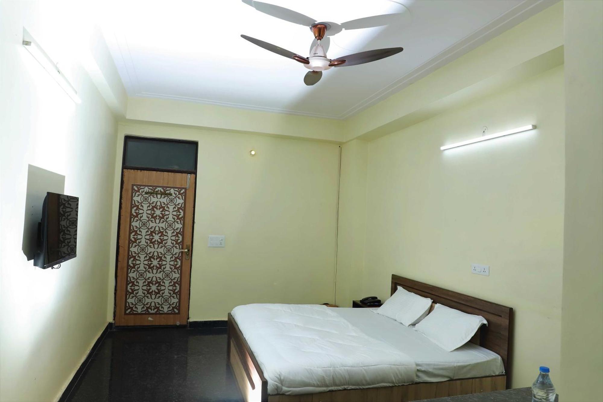 Hotel O Dream Residency Narela Esterno foto